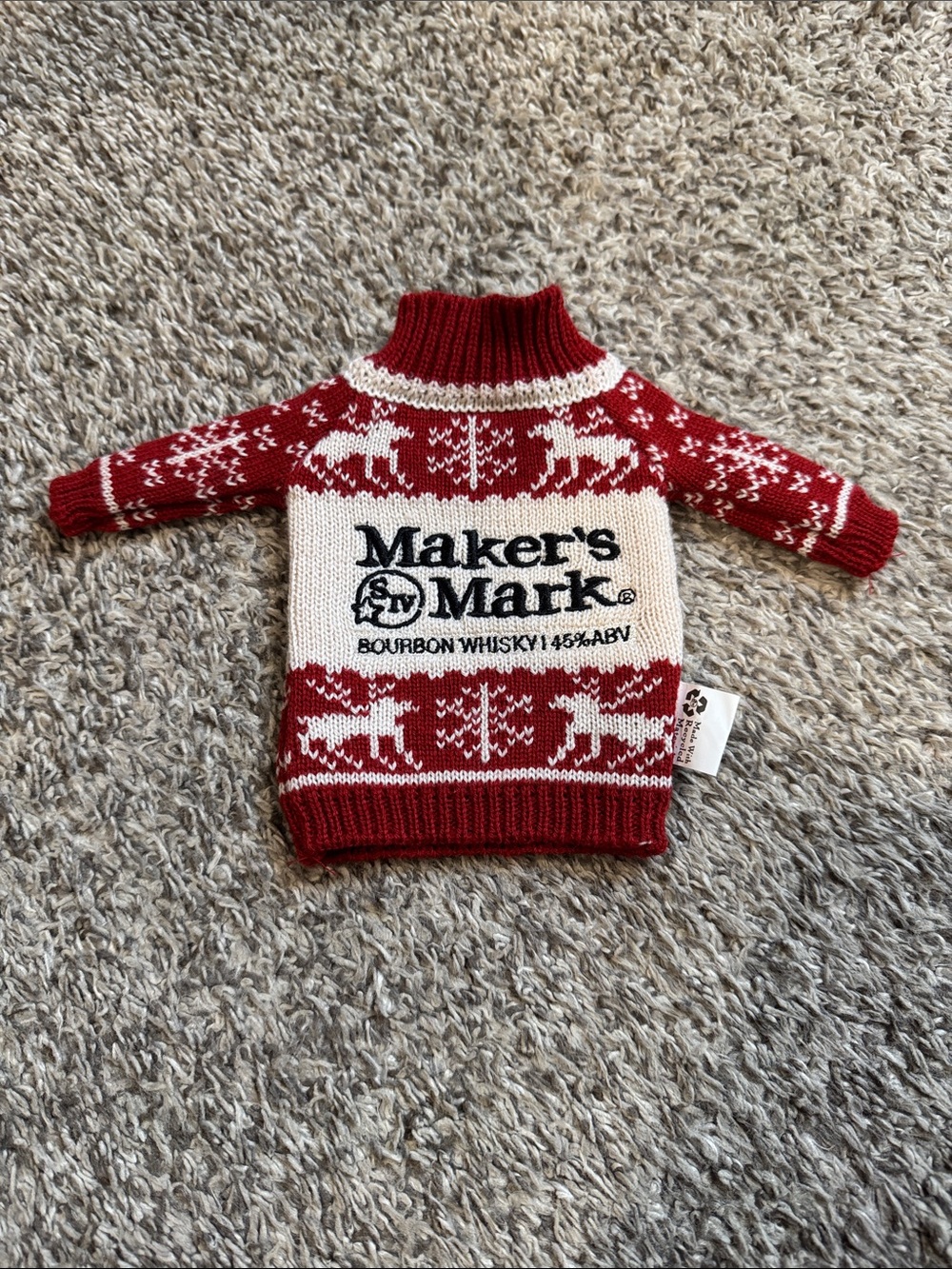 Maker's Mark Red & White Knit Sweater Bottle Cover